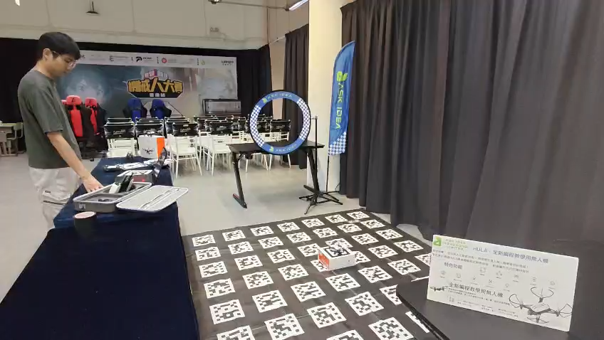 HULA demonstration with a positioning mat, laptop and indoor flight gate